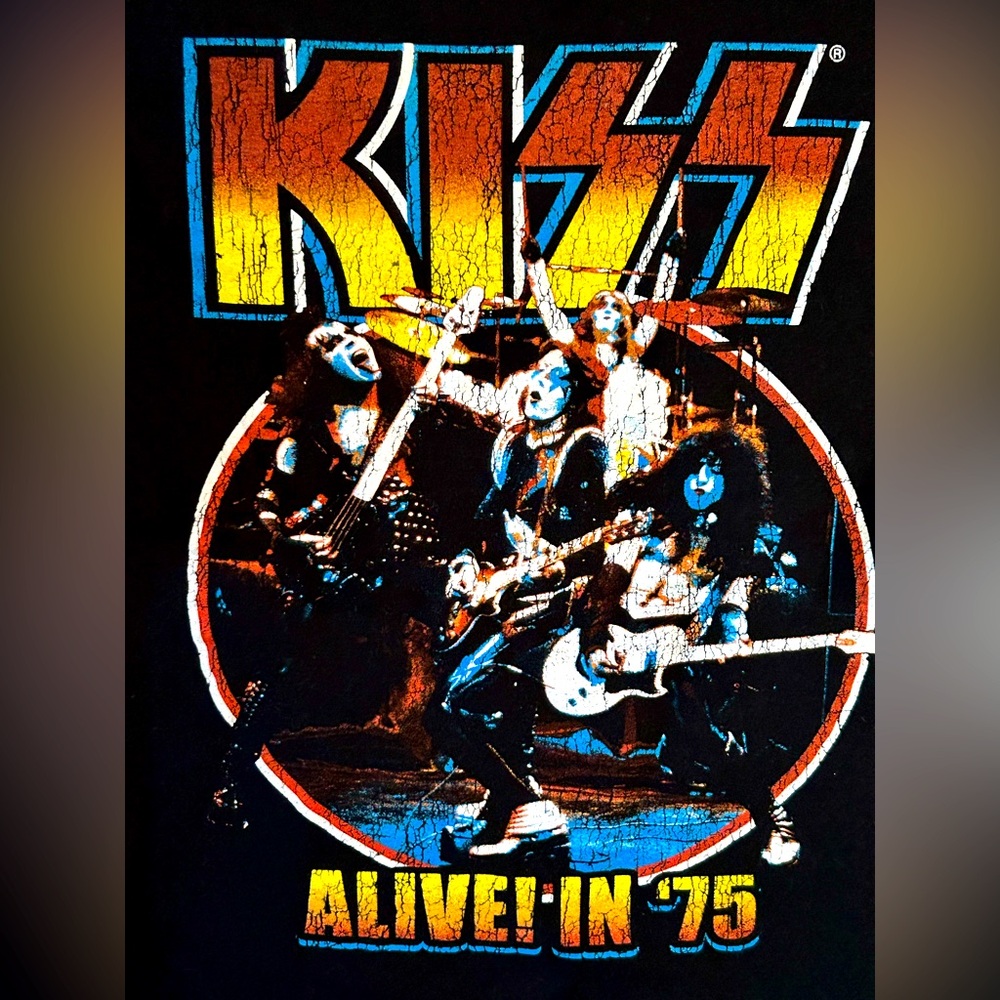 KISS ALIVE IN 75 tee
